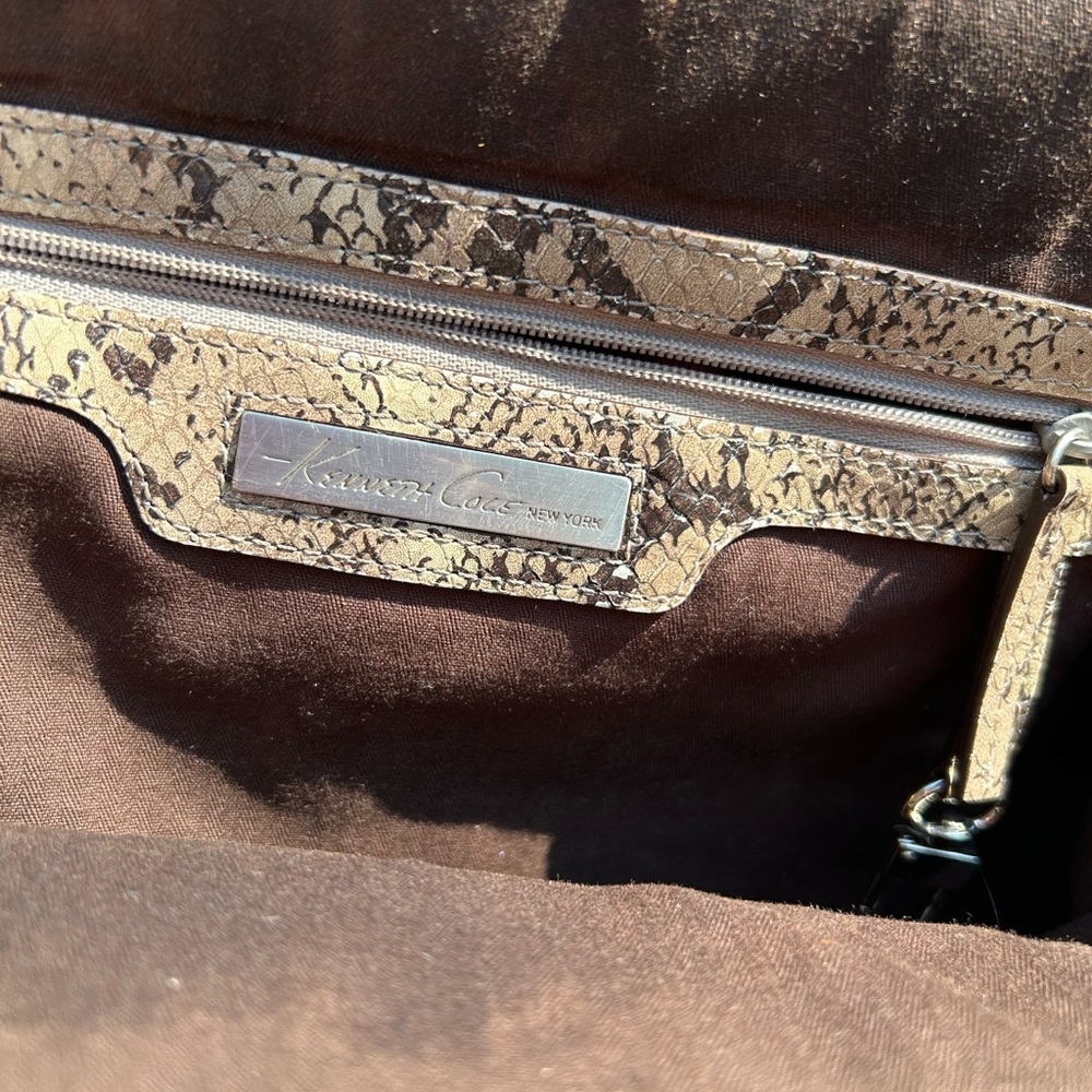 Kenneth Cole Women’s Vintage Leather Snakeskin Shoulder Bag Purse - Picture 2 of 15